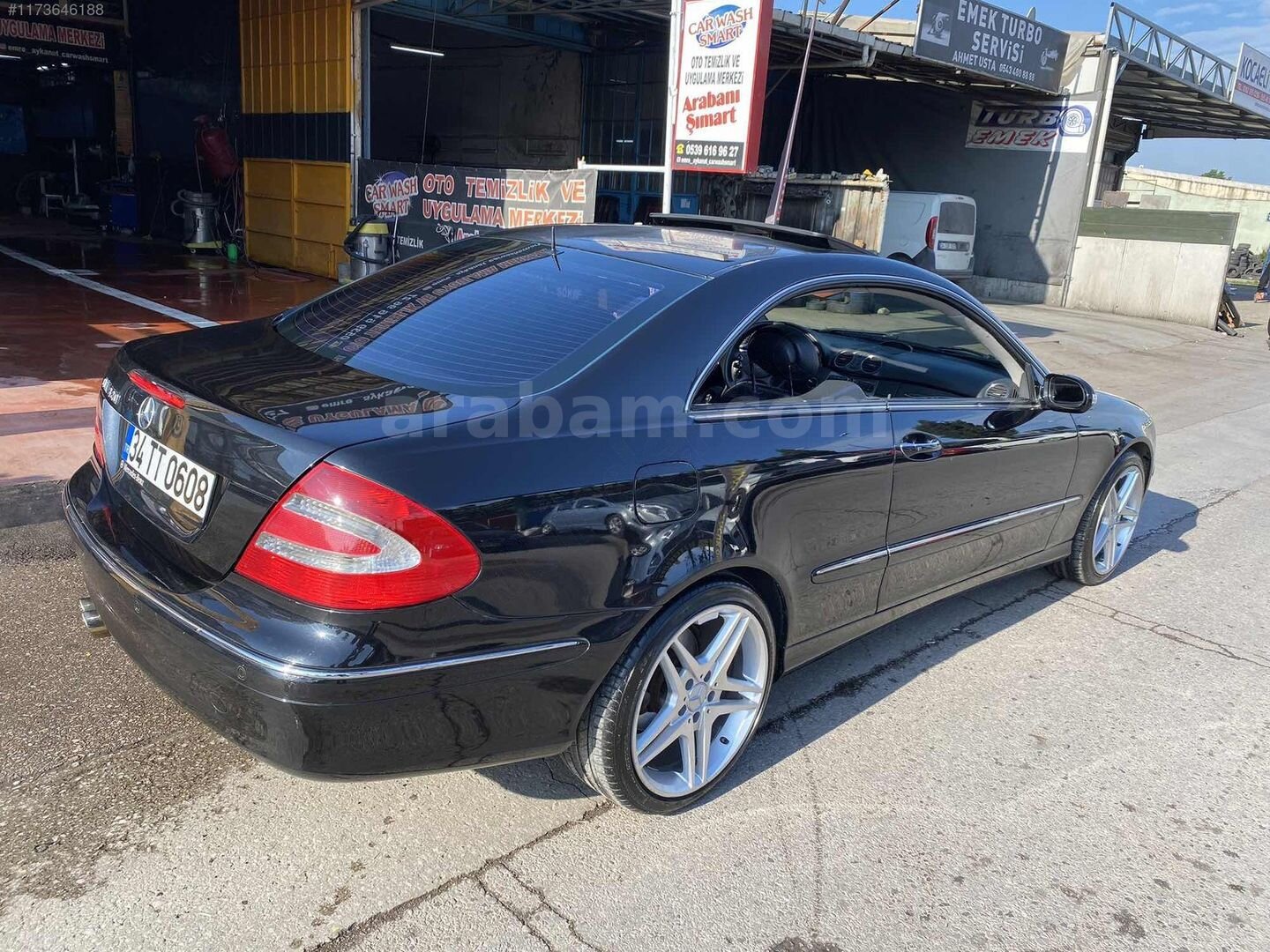 Galeriden Mercedes - Benz CLK 320 Avantgarde 2002 Model Kocaeli 414.000 km Siyah 2