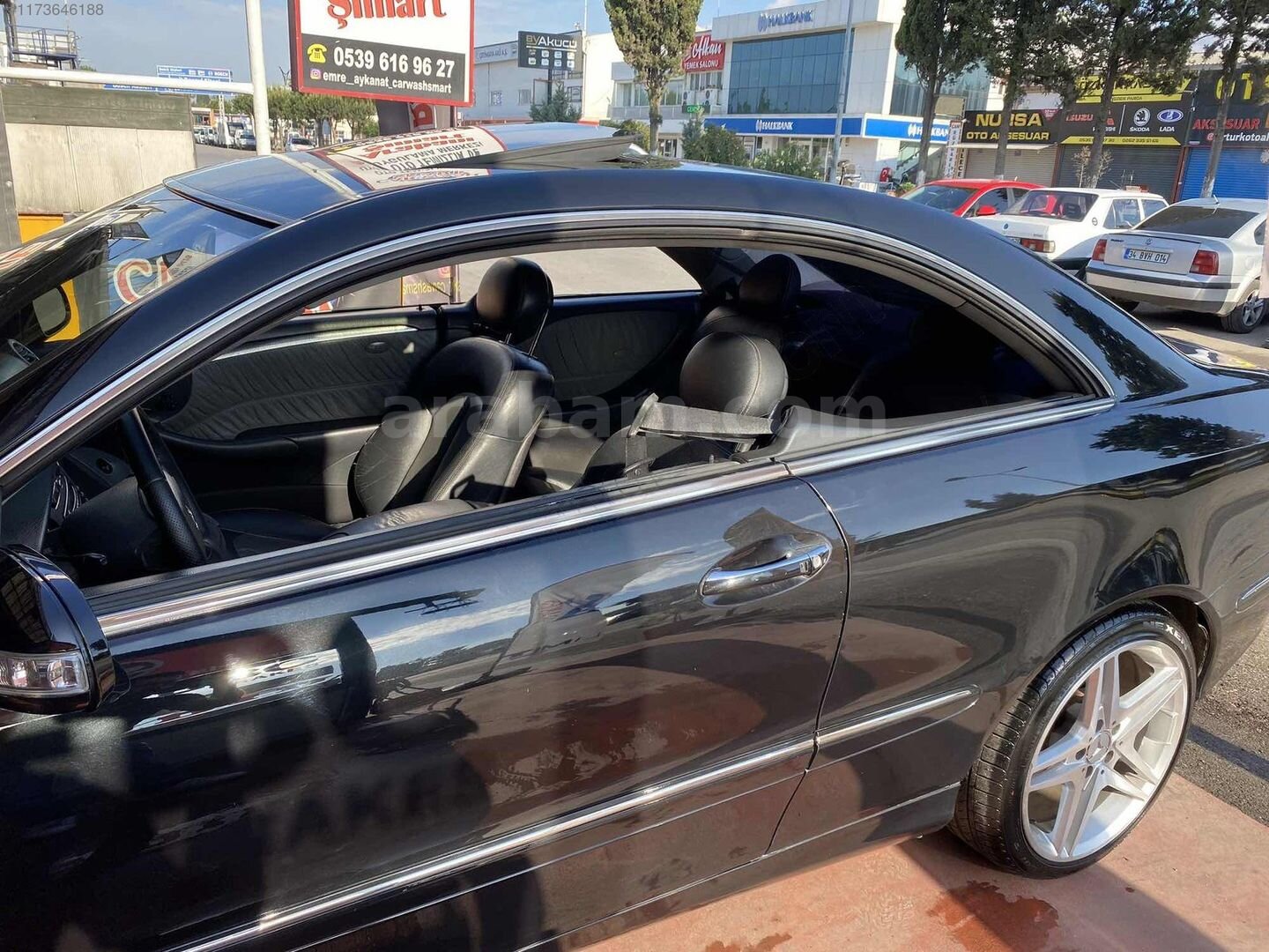 Galeriden Mercedes - Benz CLK 320 Avantgarde 2002 Model Kocaeli 414.000 km Siyah 7