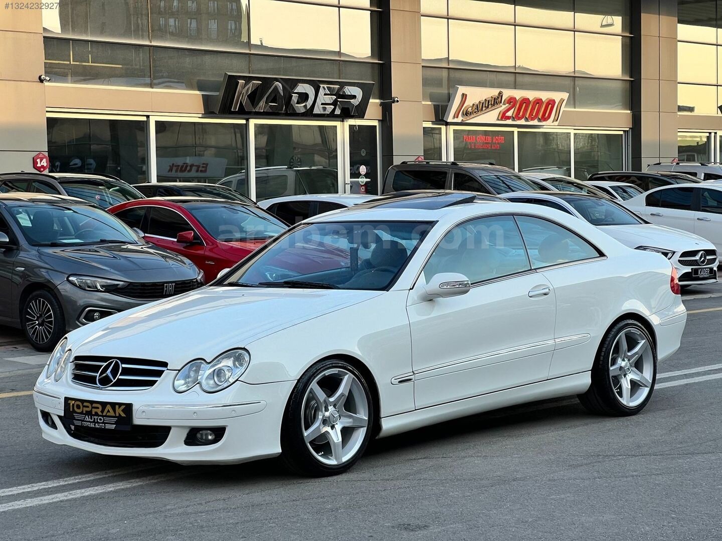 Galeriden Mercedes - Benz CLK 200 Kompressor Avantgarde 2004 Model Ankara 378.000 km Beyaz 7