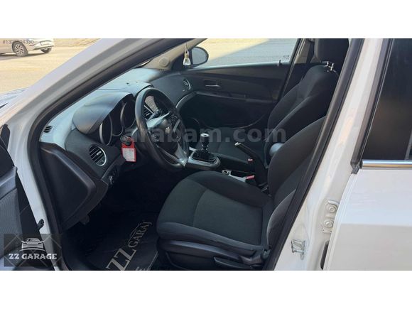 HATASIZ BOYASIZ 2011 MODEL SUNROOFLU 124 BG ÇELIK SUBAPLI LPG Lİ
