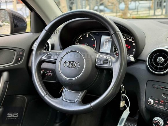 AUDİ A1 1.6TDI SLİNE 2013 98.000KM CAM TAVAN BAKIMLI