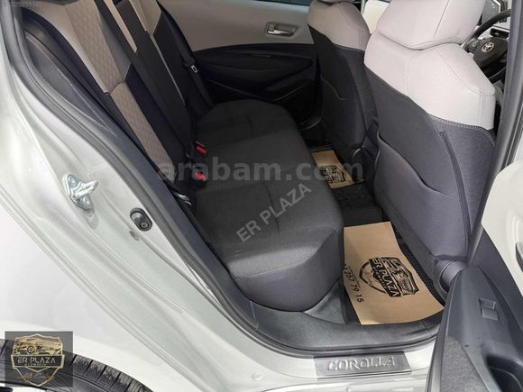ER PLAZADAN 2026 COROLLA 1.5 ÇELİK JANT / 9 BİN KM HATASIZ