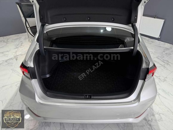 ER PLAZADAN 2026 COROLLA 1.5 ÇELİK JANT / 9 BİN KM HATASIZ