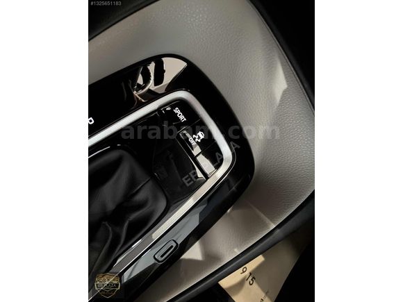 ER PLAZADAN 2026 COROLLA 1.5 ÇELİK JANT / 9 BİN KM HATASIZ