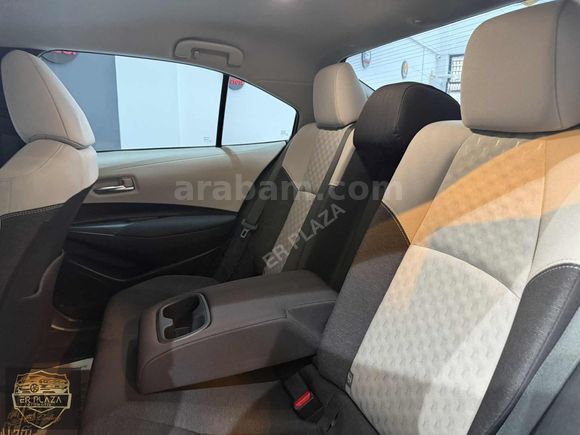ER PLAZADAN 2026 COROLLA 1.5 ÇELİK JANT / 9 BİN KM HATASIZ