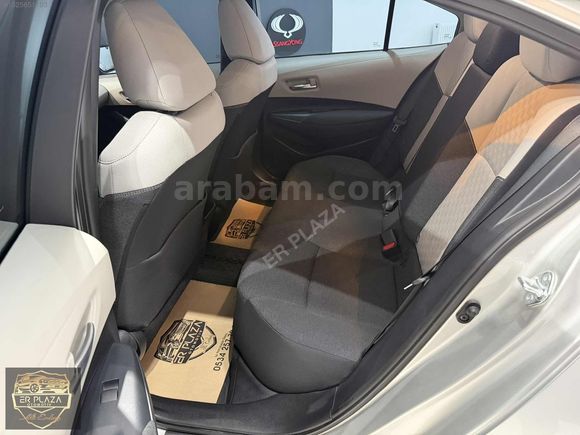 ER PLAZADAN 2026 COROLLA 1.5 ÇELİK JANT / 9 BİN KM HATASIZ