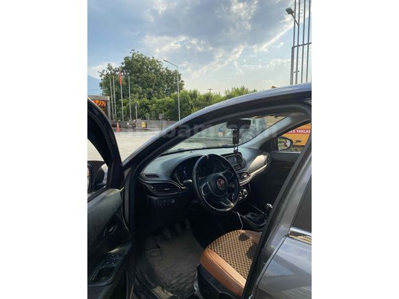 Sahibinden Fiat Egea 1.4 Fire Easy 2023 Model 