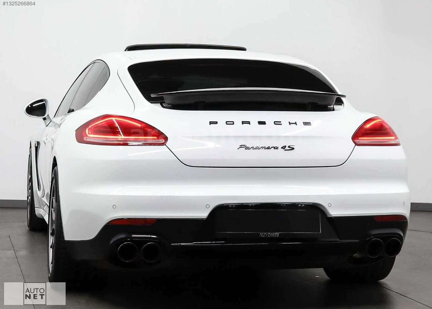 Galeriden Porsche Panamera 4S 2013 Model İstanbul 66.000 km Beyaz 3