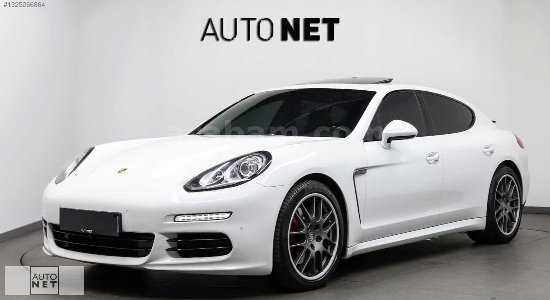 Galeriden Porsche Panamera 4S 2013 Model İstanbul 66.000 km Beyaz 1