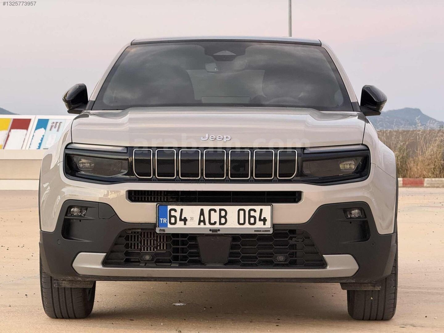 YAĞMUR OTOMOTİV DEN JEEP Hybrib cam tavanlı otomatik 2