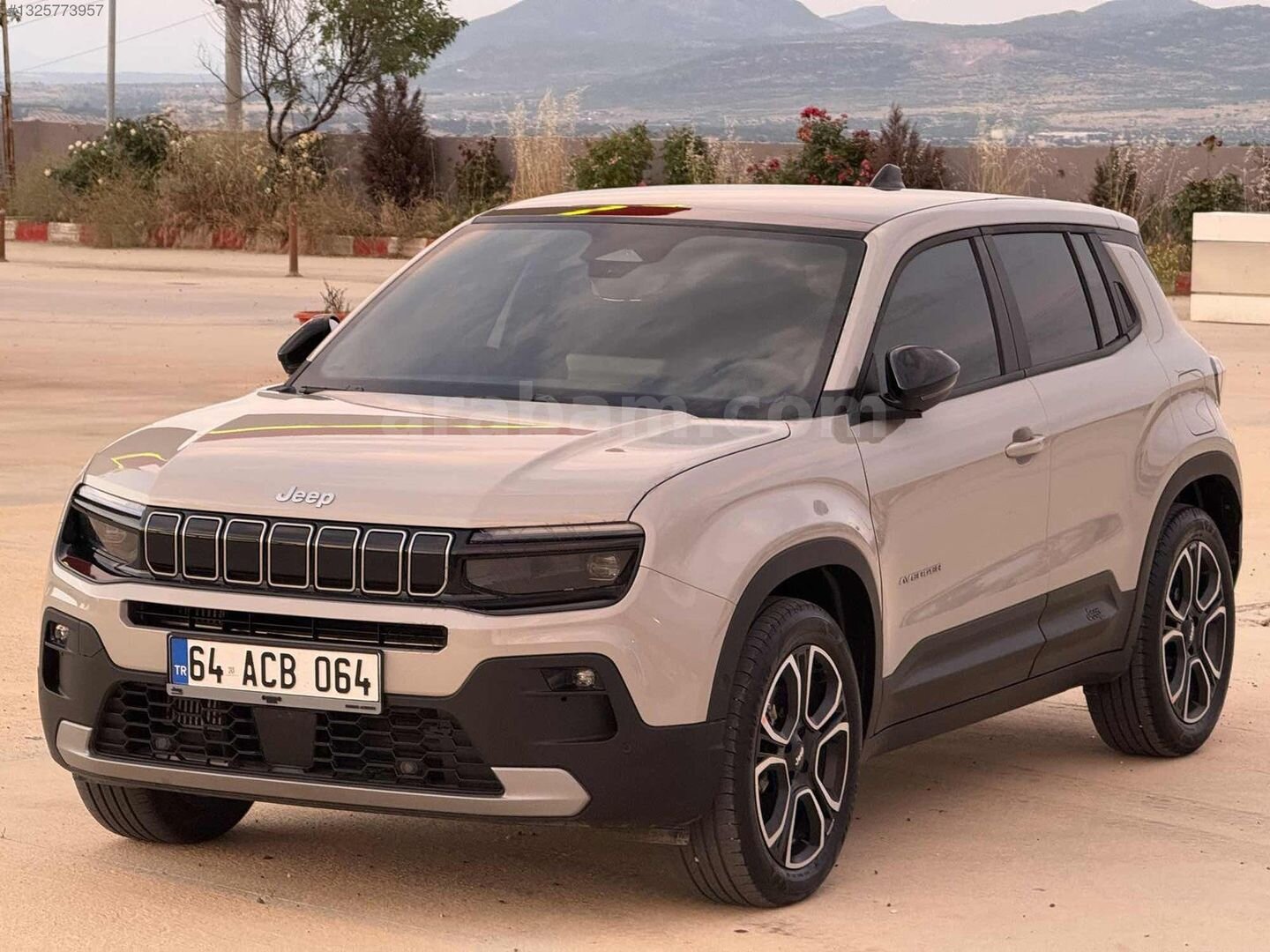 YAĞMUR OTOMOTİV DEN JEEP Hybrib cam tavanlı otomatik 6