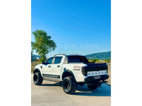 Sahibinden Ford Ranger 2.2 TDCi XLT 2016 4x4 hatadiz boyasiz Model