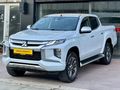 2020 MODEL %20 KDV'Lİ L 200 4X4 BLİZZARD K.K. TAKSİT