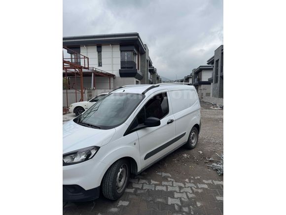 Sahibinden Ford Transit Courier 1.5 TDCi Trend 2023 Model 