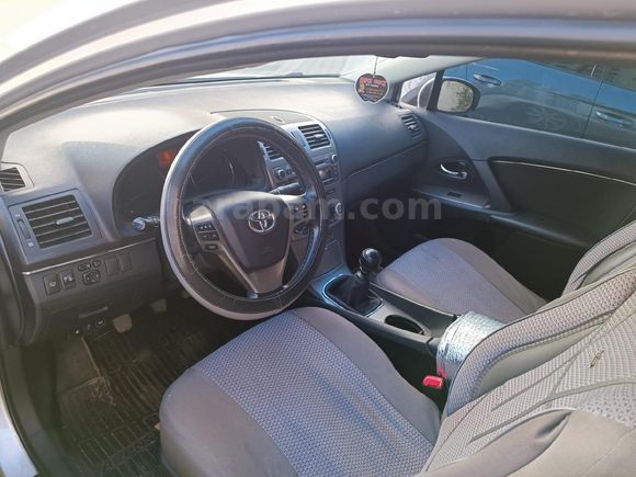 2011 avensis 187 bin km de
