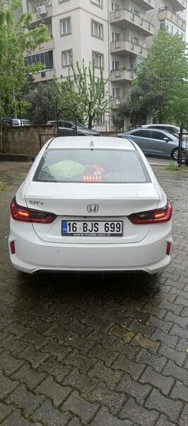 Sahibinden Honda City 1.5 i-VTEC Executive 2024 Model 16.500 km Beyaz