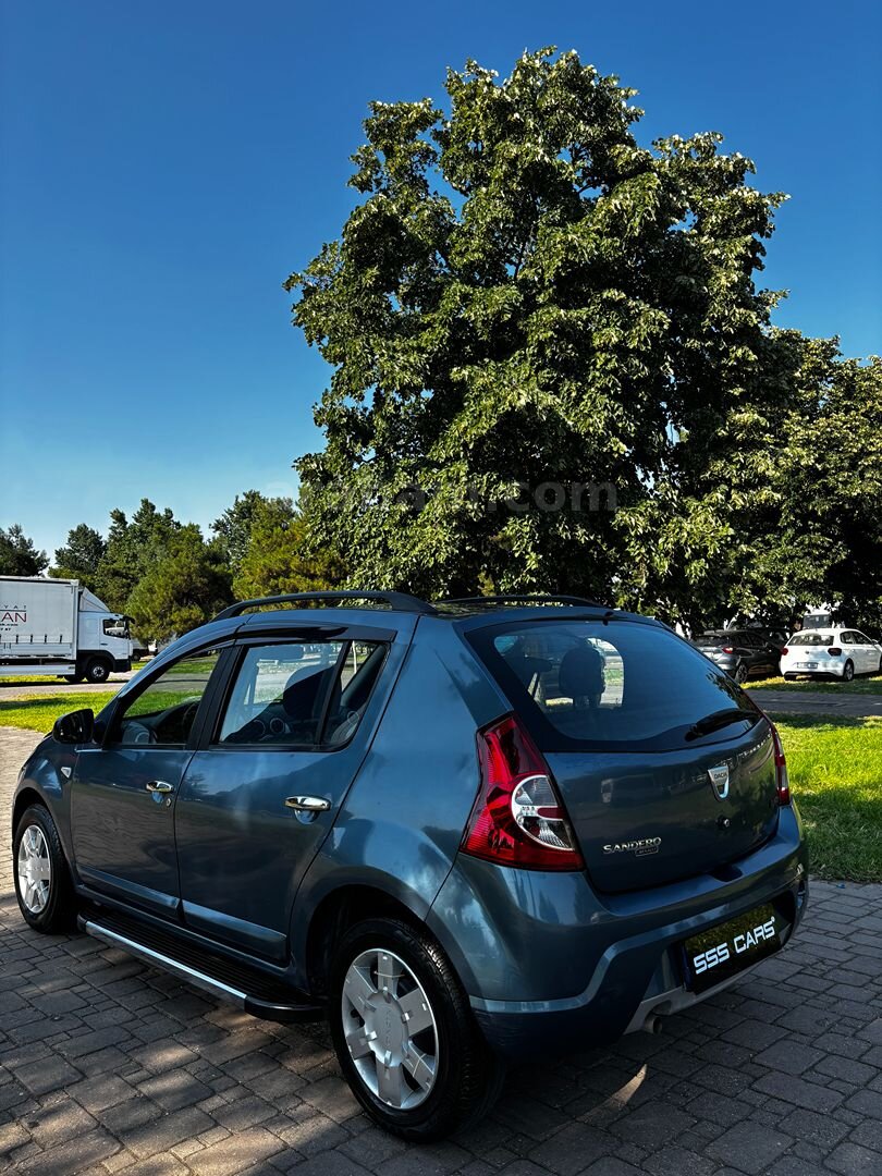 Galeriden Dacia Sandero 1.4 Laureate 2009 Model Bursa 229.000 km Mavi (metalik) 5