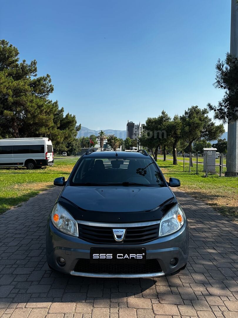 Galeriden Dacia Sandero 1.4 Laureate 2009 Model Bursa 229.000 km Mavi (metalik) 3