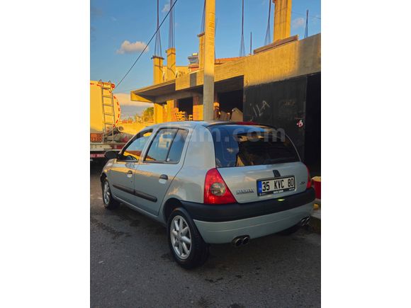 Sahibinden Renault Clio 1.6 RXT 2000 Model 