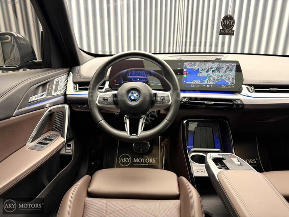 AKY MOTORS,M SPORT,SHADOW,7.500 KM,HARMAN KARDON,E-SİM,MOCHA K.