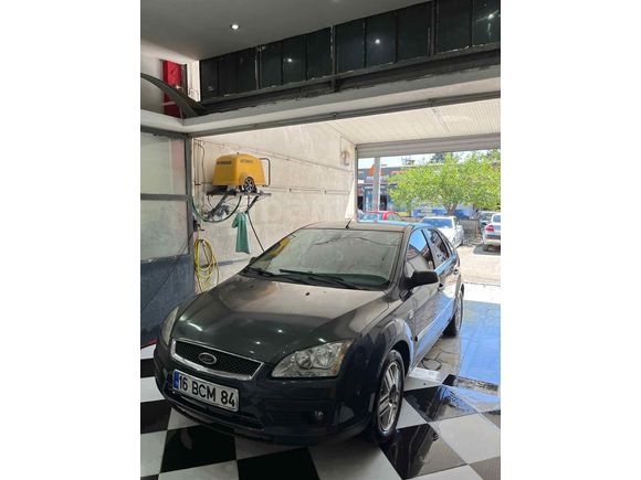 Sahibinden Ford Focus 1.6 Ghia 2006 Model 