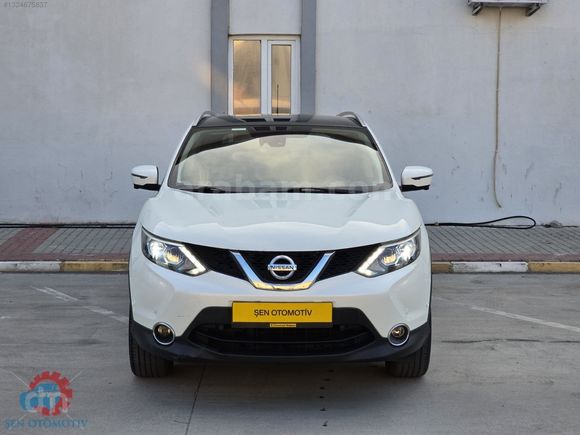 HATASIZ NİSSAN QASHQAİ PLATİNUM PREMİUM PACK CAM TAVN EN DOLUSU
