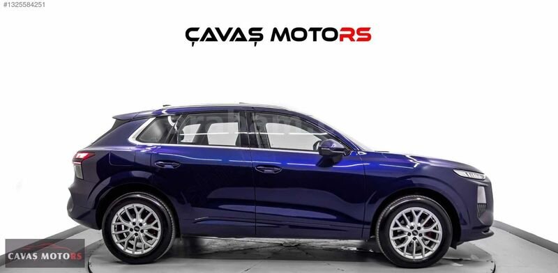 2025 AUDİ Q3 1.5 TFSI C.TAVAN+G.GÖRÜŞ Y.KASA+BOYASIZ+7200'DE 7