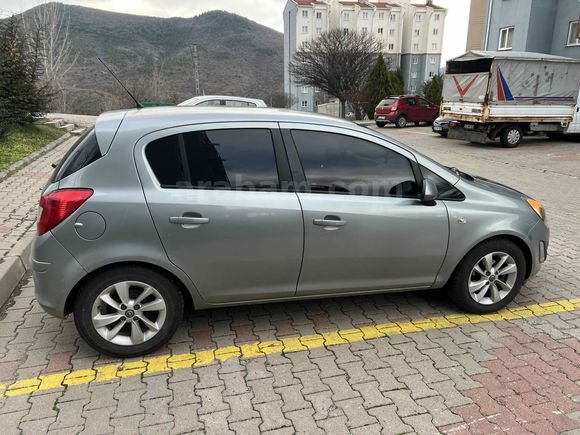 Sahibinden Opel Corsa 1.4 Twinport Active 2014 Model Ankara