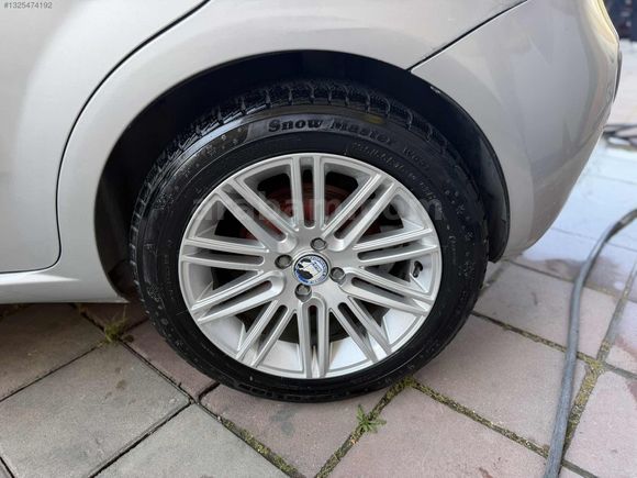 SARAT OTOMOTIV'DEN 207 KM'DE DOLULAR DOLUSU PUNTO