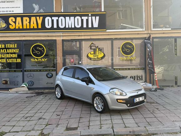 SARAT OTOMOTIV'DEN 207 KM'DE DOLULAR DOLUSU PUNTO