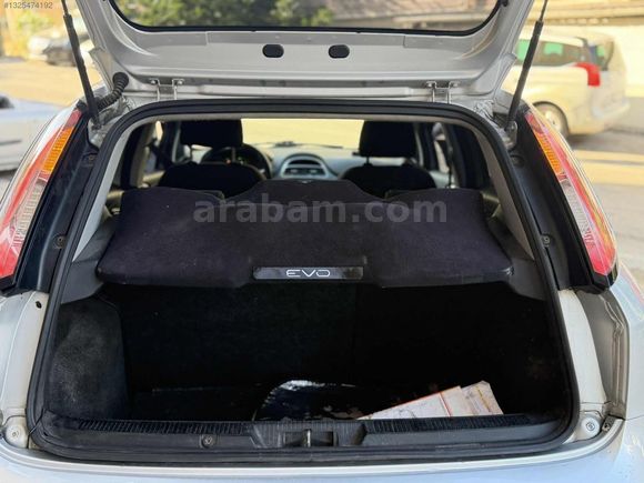 SARAT OTOMOTIV'DEN 207 KM'DE DOLULAR DOLUSU PUNTO