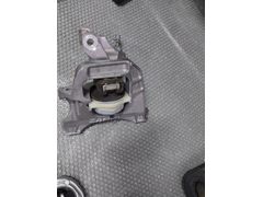 OPEL ZAFİRA LİFE 2023 ÇIKMA ORİJİNAL MOTOR TAKOZU/KULAK   05435439694