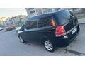 7 Kişilik Bakımlı Aile Aracı Opel Zafira