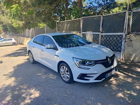 Sahibinden Renault Megane 1.3 TCe Joy 2022 Model