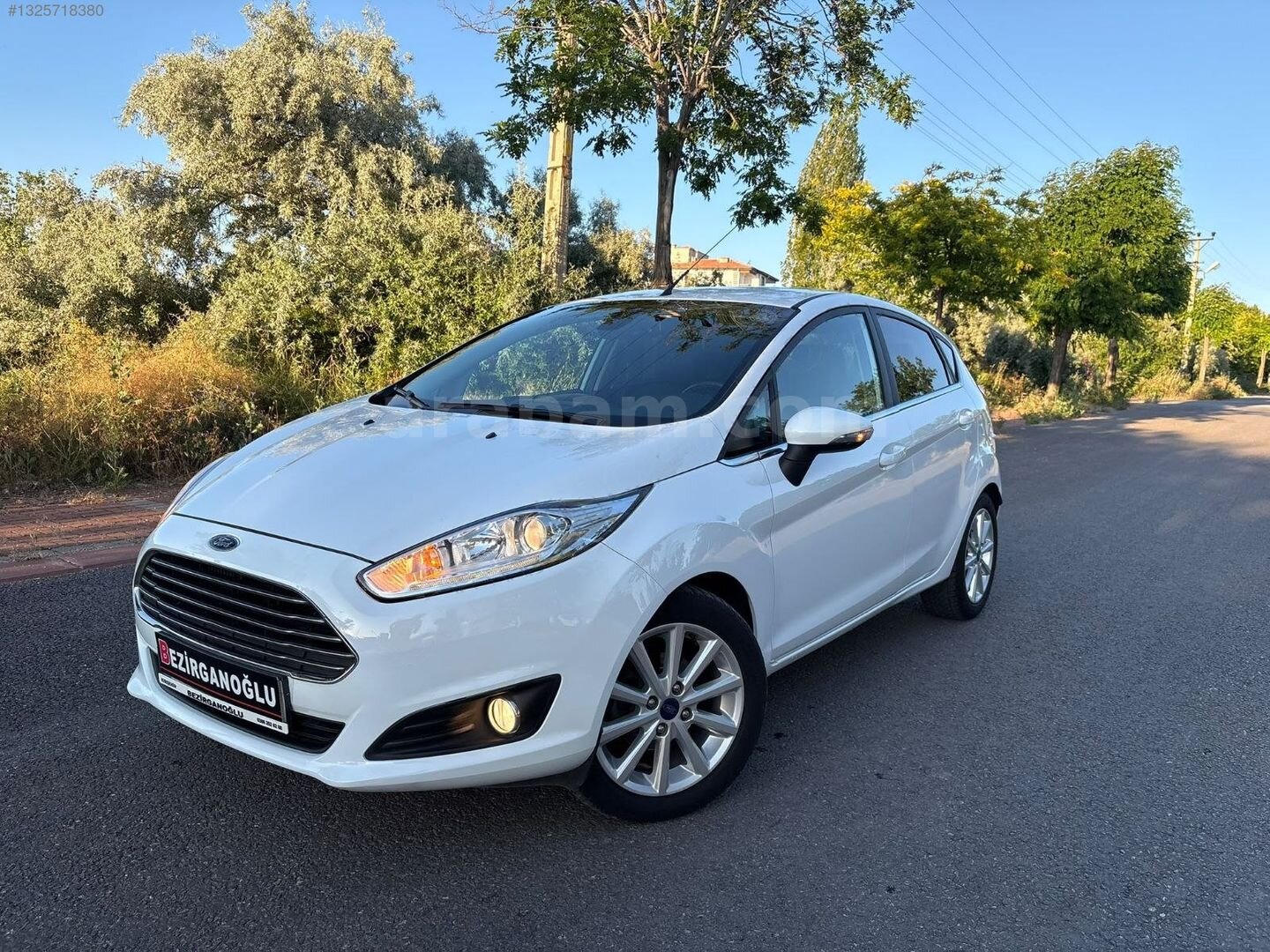Galeriden Ford Fiesta 1.0 GTDi Titanium 2016 Model Kırşehir 91.600 km Beyaz 1