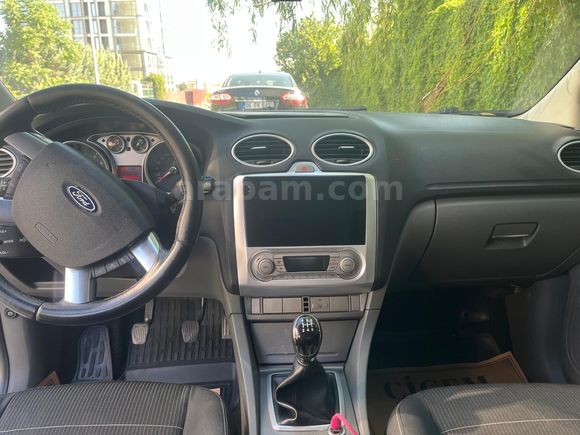 Sahibinden Ford Focus 1.6 Titanium 2010 Model
