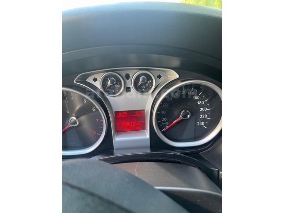 Sahibinden Ford Focus 1.6 Titanium 2010 Model