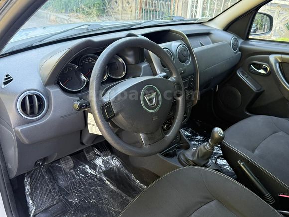 BULUT OTOMOTİVDEN 2015 MODEL DİZEL DEĞİŞENSİZ 4*2 DACİA DUSTER