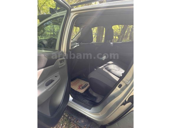 Sahibinden Mitsubishi L 200 4x4 Storm 2016 Model 