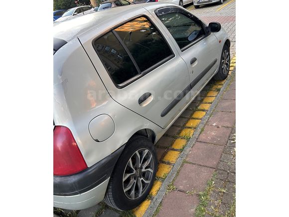 Sahibinden Renault Clio 1.4 RTA 2001 Model 