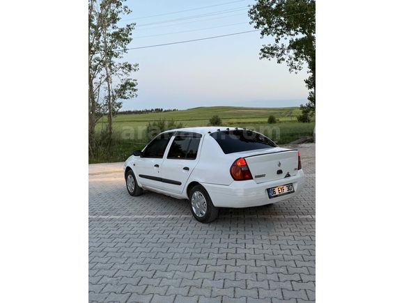Sahibinden Renault Clio 1.4 2000 Model 