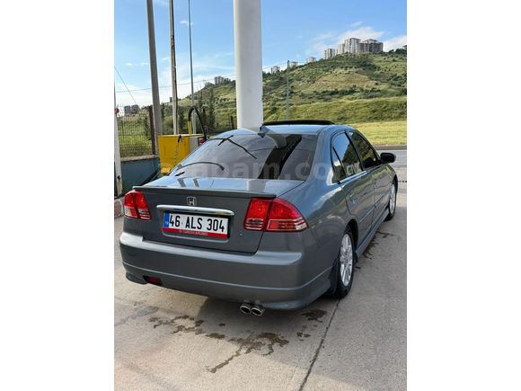 Sahibinden Honda Civic 1.6i VTEC ES 2005 Model