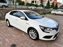 2.Sahibinden Renault Megane 1.3 TCe Icon 2020 Model 67750KM Beyaz