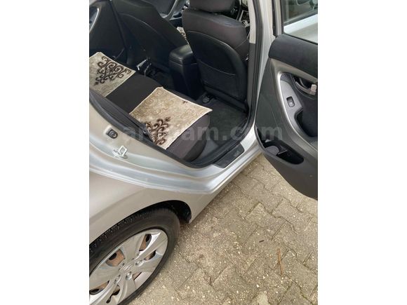 Sahibinden Hyundai Elantra 1.6 D-CVVT Mode 2011 Model 