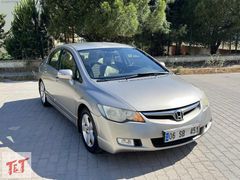 HONDA CİVİC 1.6 BENZİNLİ MANUEL
