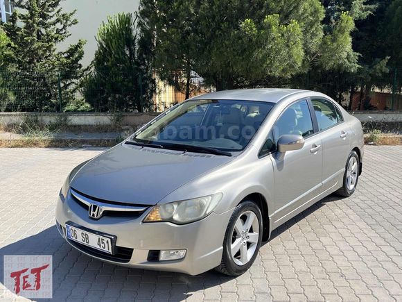 HONDA CİVİC 1.6 BENZİNLİ MANUEL