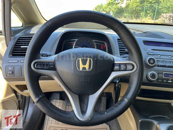 HONDA CİVİC 1.6 BENZİNLİ MANUEL