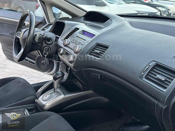 GÜVEN 'den Sadece 106 Bin km'de Makjaylı Premium Otomatik