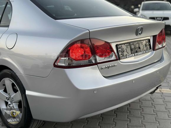 GÜVEN 'den Sadece 106 Bin km'de Makjaylı Premium Otomatik