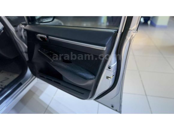 **ORJİNAL KM-HASAR KAYITSIZ-FULL BAKIMLI-KUSURSUZ HONDA**